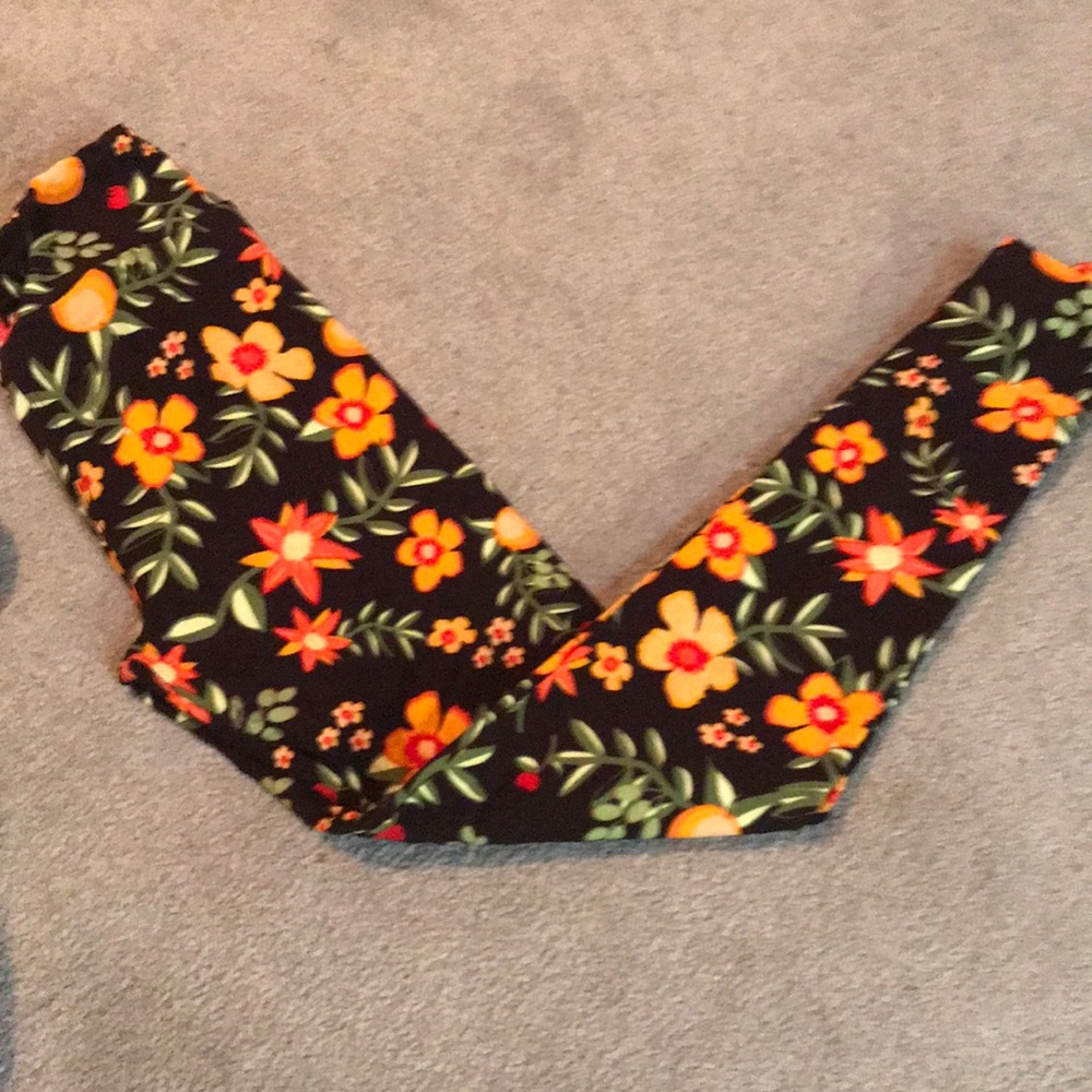 Lularoe Tween leggings